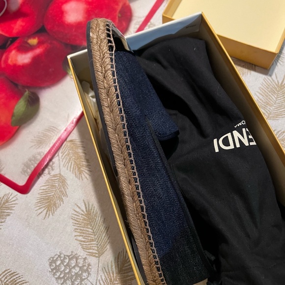 Fendi - Picture 4 of 4